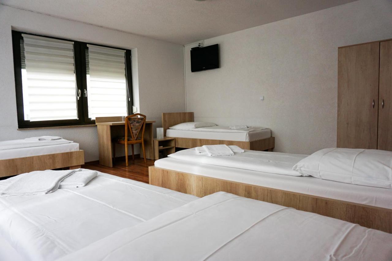 Hotel Kreuz ชเวบิชกมึนท์ ภายนอก รูปภาพ